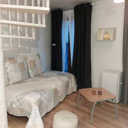 Le Duplex A *