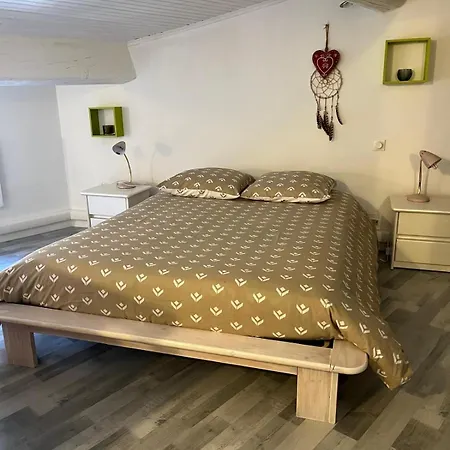 Confort Centre Historique Apartamento Pézenas